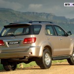 toyota fortuner p os Wallpaper