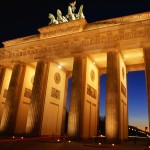 brandenburg gate dusk berlin germany wallpaper